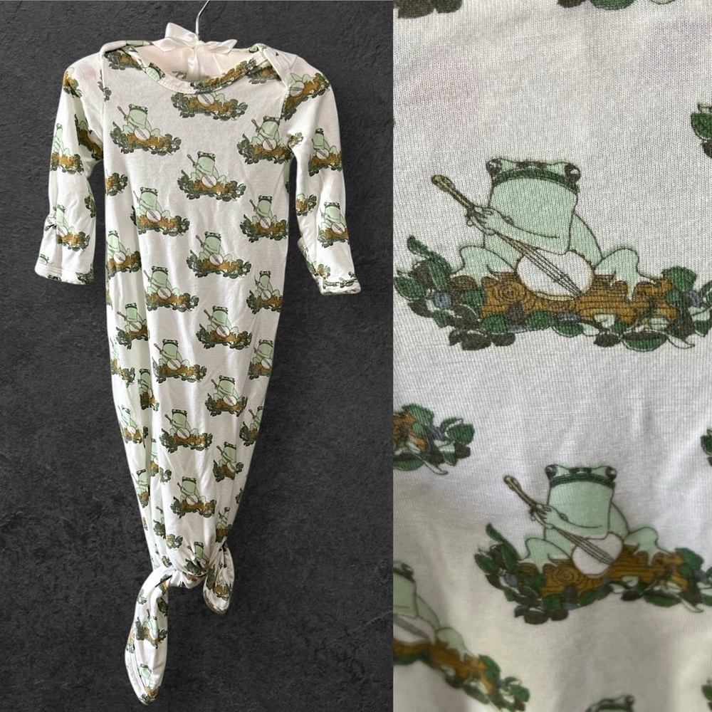 Kate Quinn Banjo Frog Lap Neck Knotted Gown 0-3 Months